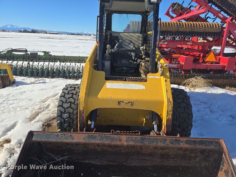 image for item ER5123 2013 Caterpillar 236B3 skid steer loader