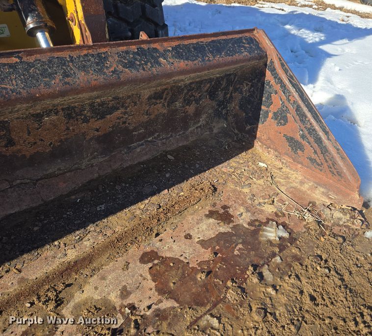 image for item ER5123 2013 Caterpillar 236B3 skid steer loader