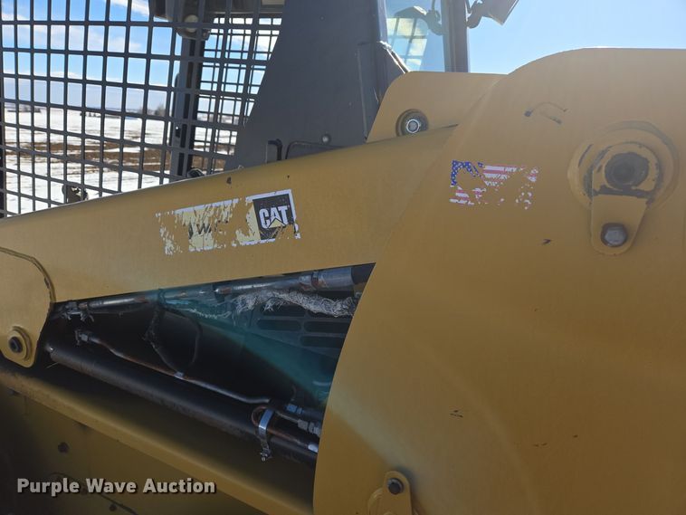 image for item ER5123 2013 Caterpillar 236B3 skid steer loader