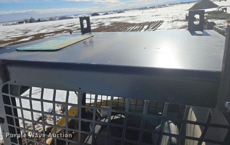 image for item ER5123 2013 Caterpillar 236B3 skid steer loader