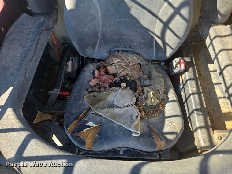 image for item ER5123 2013 Caterpillar 236B3 skid steer loader