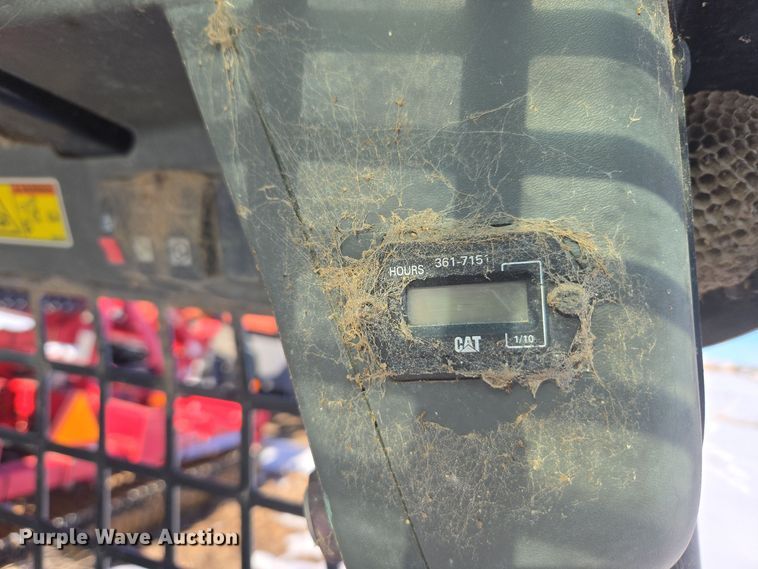 image for item ER5123 2013 Caterpillar 236B3 skid steer loader