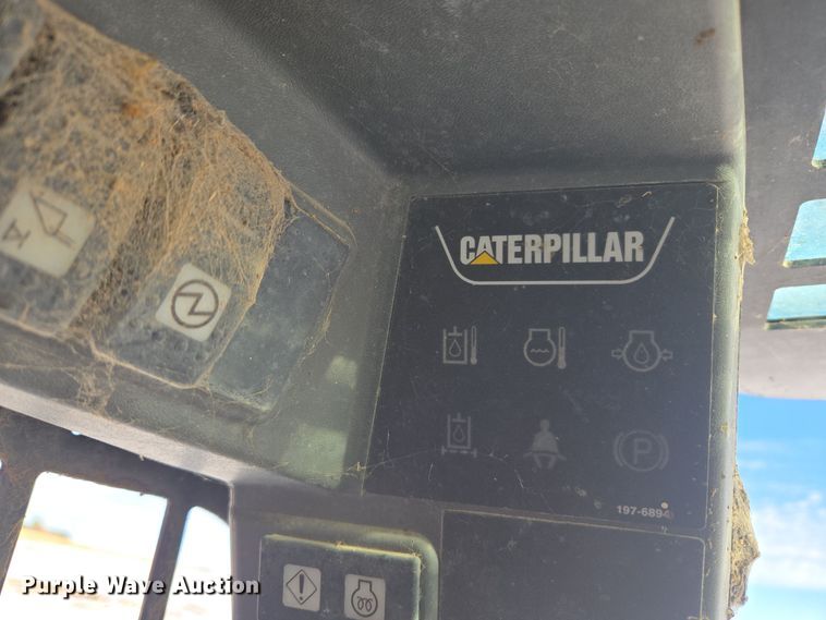 image for item ER5123 2013 Caterpillar 236B3 skid steer loader