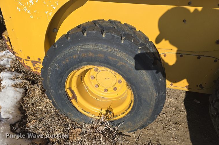 image for item ER5123 2013 Caterpillar 236B3 skid steer loader