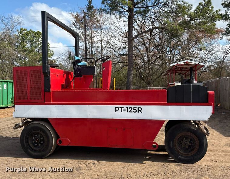 image for item EY9891 2002 Ingersoll Rand PT-125R pneumatic roller