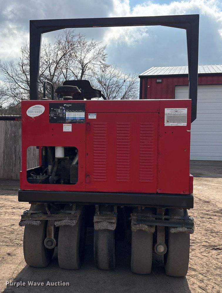 image for item EY9891 2002 Ingersoll Rand PT-125R pneumatic roller