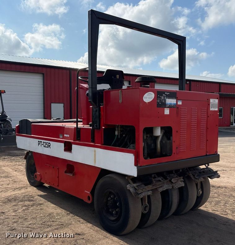 image for item EY9891 2002 Ingersoll Rand PT-125R pneumatic roller