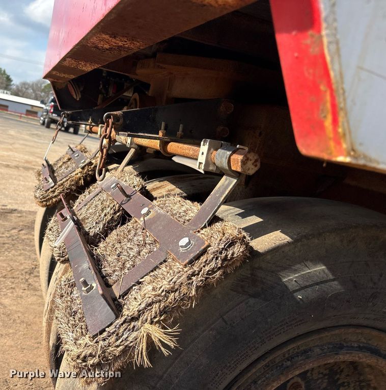 image for item EY9891 2002 Ingersoll Rand PT-125R pneumatic roller