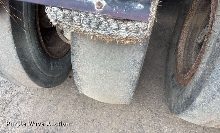 image for item EY9891 2002 Ingersoll Rand PT-125R pneumatic roller