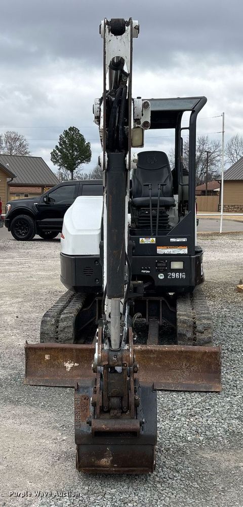 image for item EY9897 2012 Bobcat E32 mini excavator