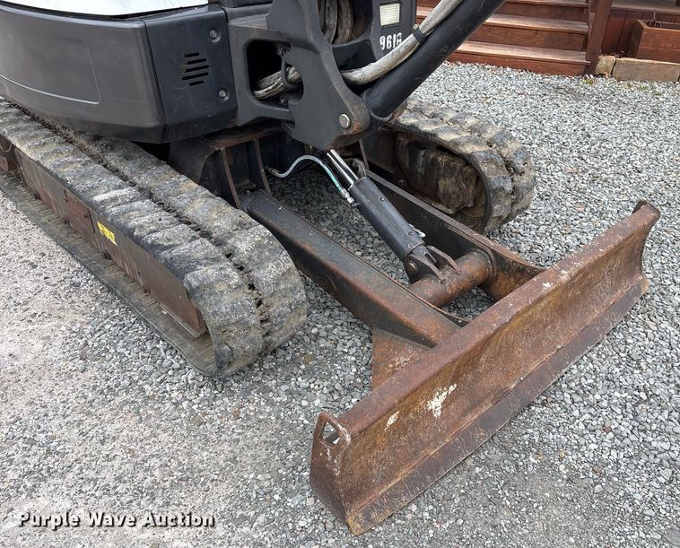 image for item EY9897 2012 Bobcat E32 mini excavator