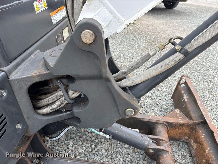 image for item EY9897 2012 Bobcat E32 mini excavator