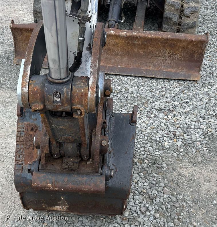 image for item EY9897 2012 Bobcat E32 mini excavator