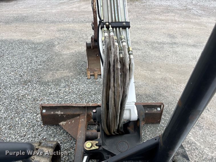 image for item EY9897 2012 Bobcat E32 mini excavator