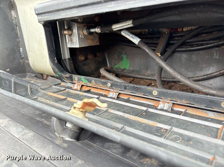 image for item EY9897 2012 Bobcat E32 mini excavator