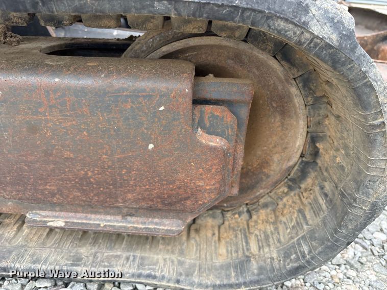 image for item EY9897 2012 Bobcat E32 mini excavator