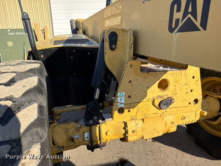 image for item LH9418 2004 Caterpillar TH460B telehandler