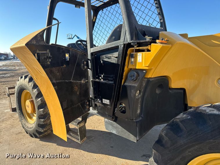 image for item LH9418 2004 Caterpillar TH460B telehandler