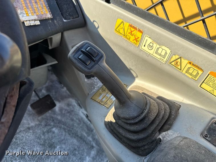 image for item LH9418 2004 Caterpillar TH460B telehandler