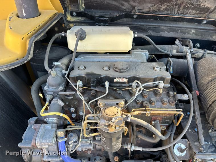 image for item LH9418 2004 Caterpillar TH460B telehandler