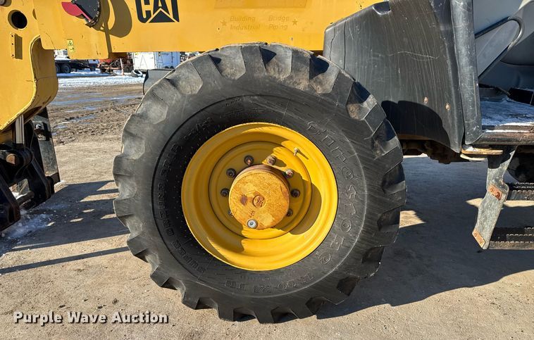 image for item LH9418 2004 Caterpillar TH460B telehandler