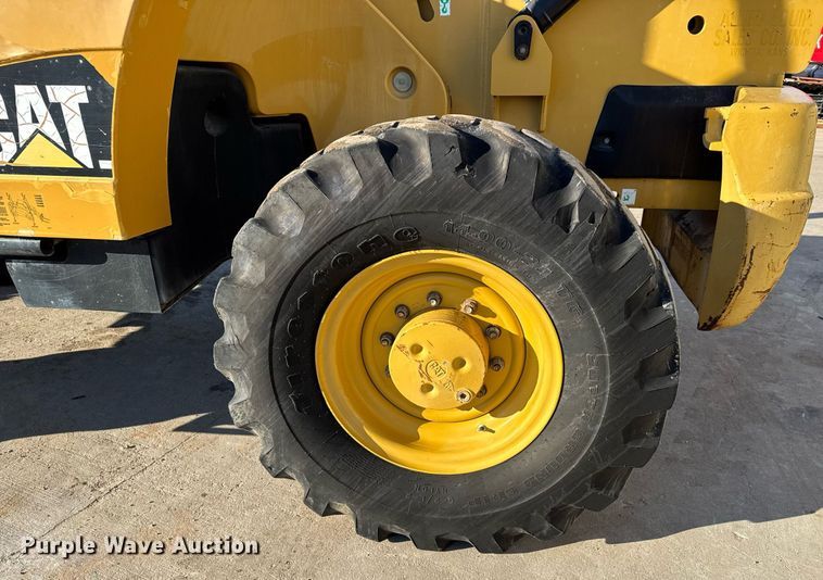 image for item LH9418 2004 Caterpillar TH460B telehandler