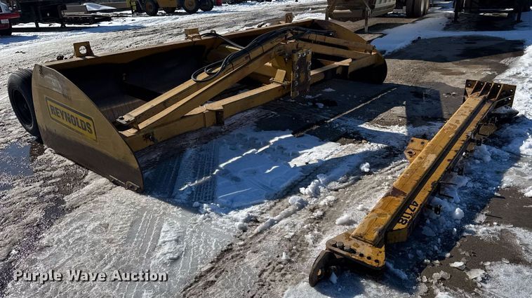 image for item LH9422 Reynolds LS14 scraper