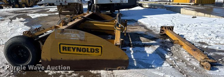 image for item LH9422 Reynolds LS14 scraper