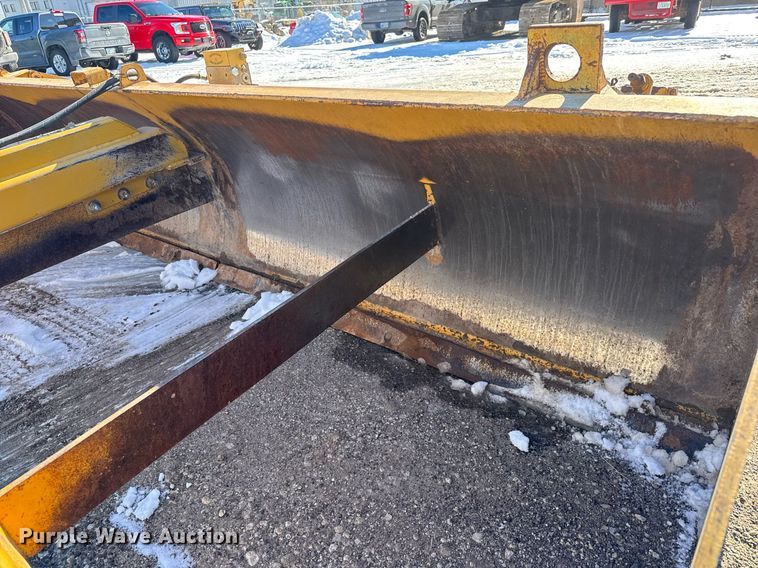 image for item LH9422 Reynolds LS14 scraper