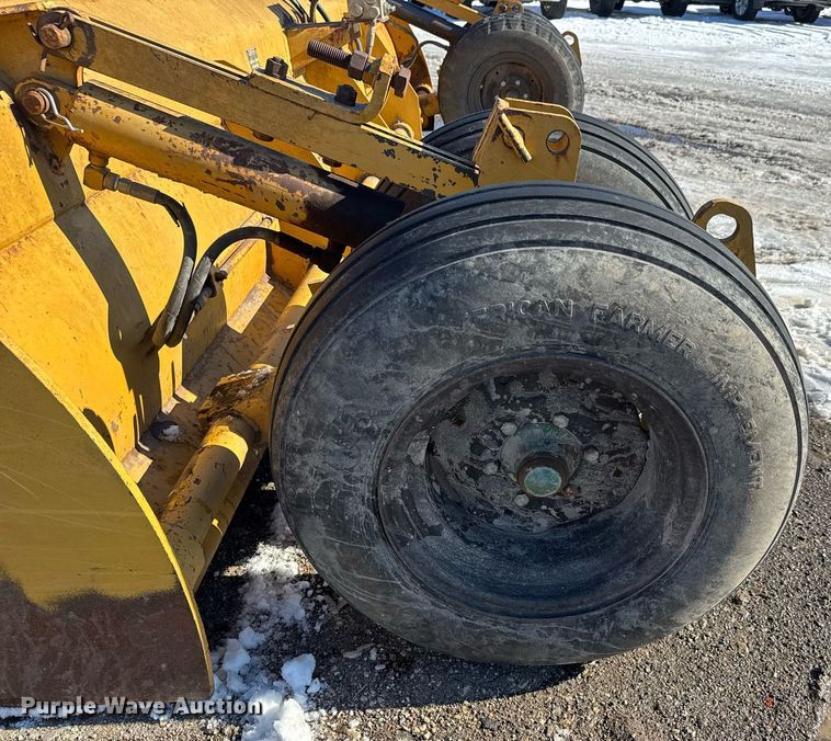 image for item LH9422 Reynolds LS14 scraper