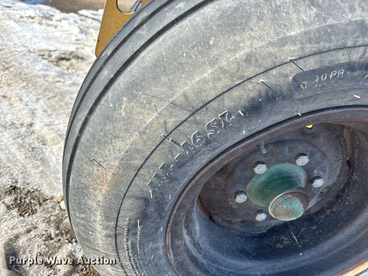 image for item LH9422 Reynolds LS14 scraper