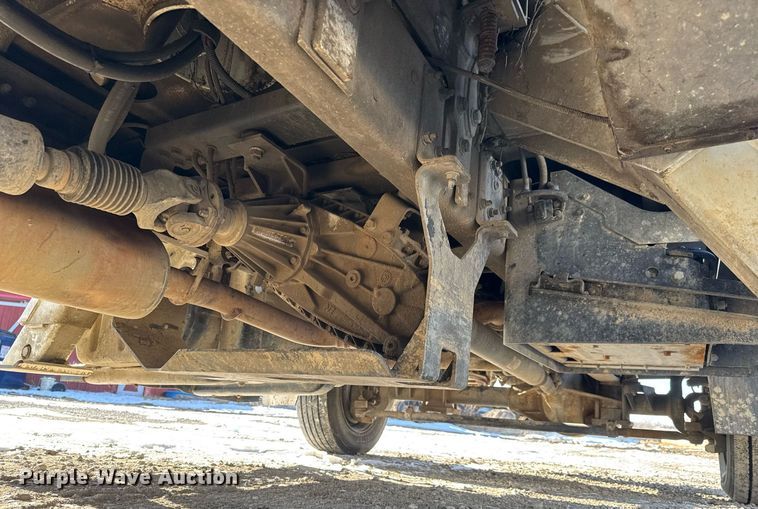 image for item LH9448 2007 GMC C5500 bucket truck