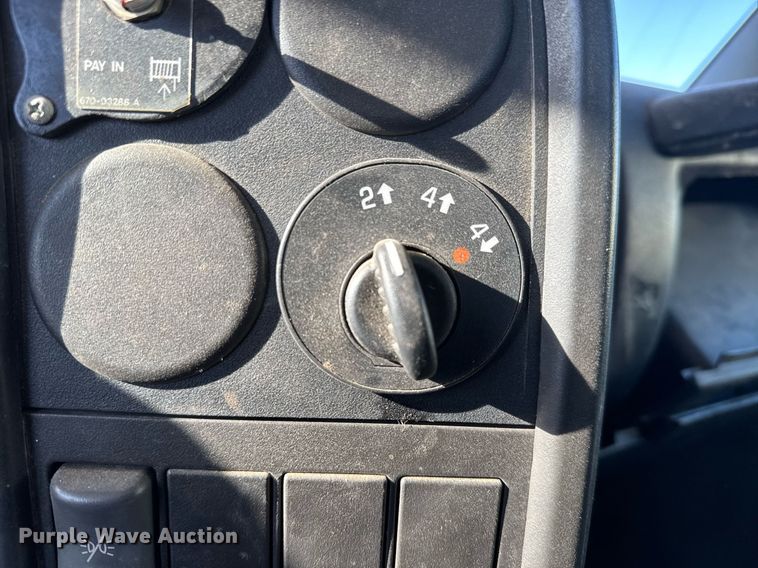 image for item LH9448 2007 GMC C5500 bucket truck