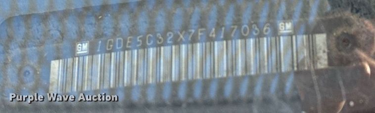 image for item LH9448 2007 GMC C5500 bucket truck