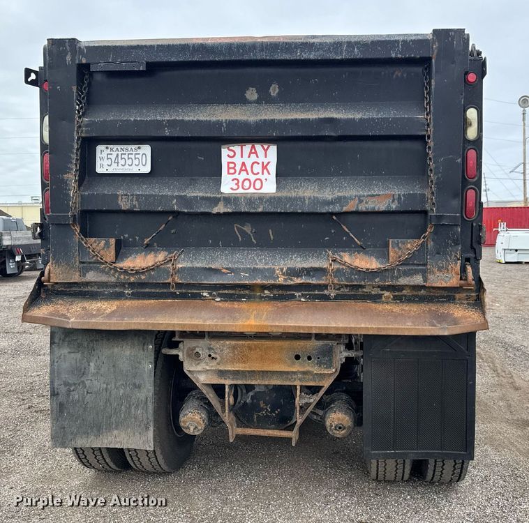 image for item LH9453 2004 International 7500 dump truck