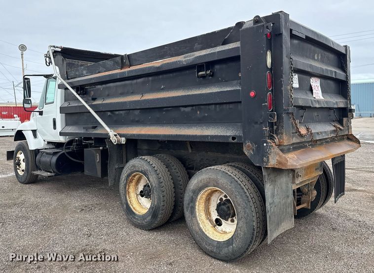 image for item LH9453 2004 International 7500 dump truck