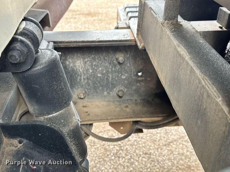 image for item LH9453 2004 International 7500 dump truck