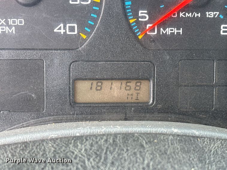 image for item LH9453 2004 International 7500 dump truck