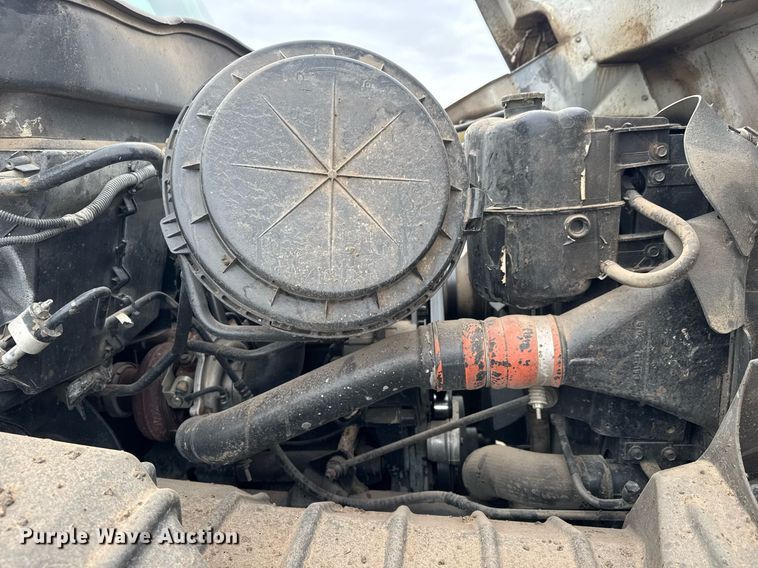 image for item LH9453 2004 International 7500 dump truck