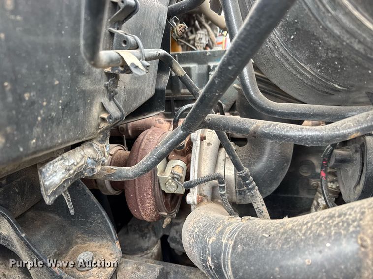 image for item LH9453 2004 International 7500 dump truck