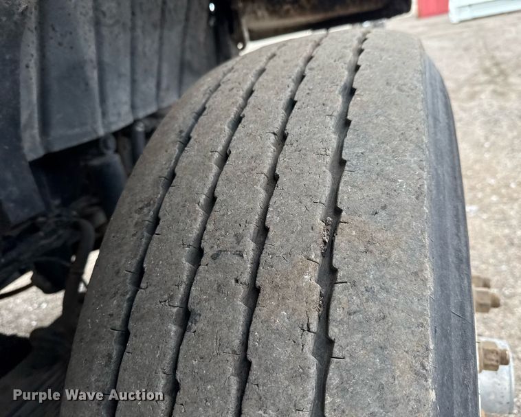 image for item LH9453 2004 International 7500 dump truck