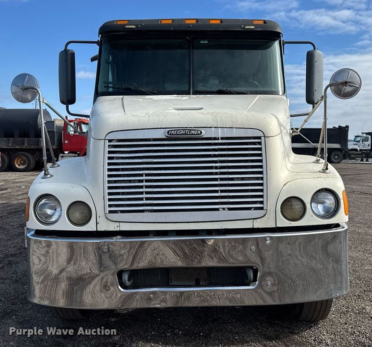 image for item LH9454 2005 Freightliner Columbia CST120 dump truck
