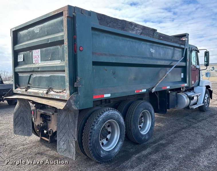 image for item LH9454 2005 Freightliner Columbia CST120 dump truck