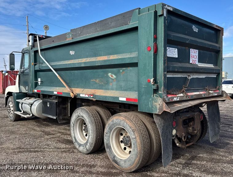 image for item LH9454 2005 Freightliner Columbia CST120 dump truck