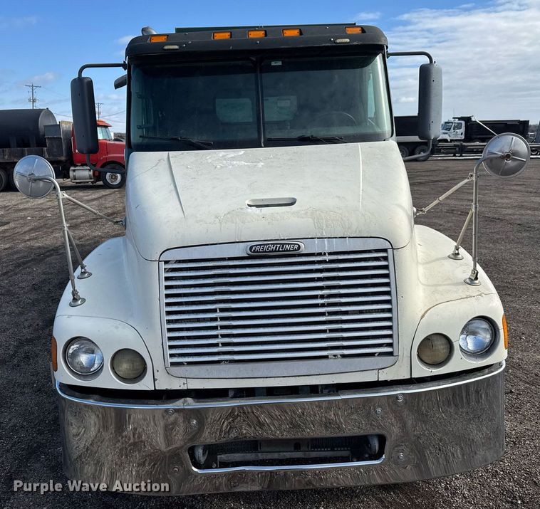 image for item LH9454 2005 Freightliner Columbia CST120 dump truck