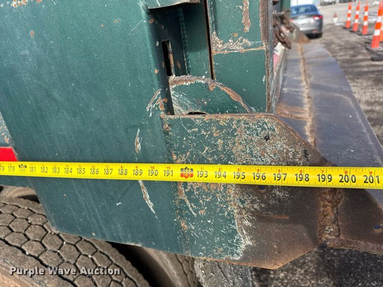 image for item LH9454 2005 Freightliner Columbia CST120 dump truck