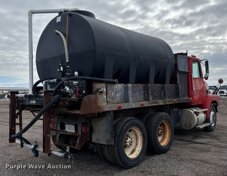 image for item LH9460 1993 White GMC WG dump truck