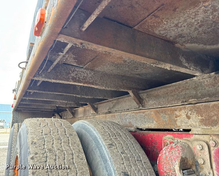 image for item LH9460 1993 White GMC WG dump truck