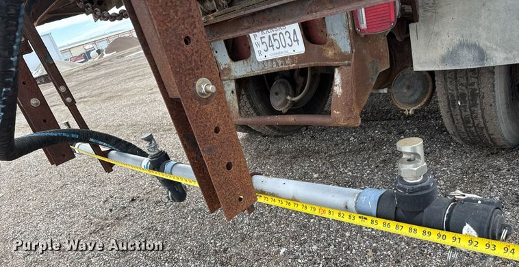 image for item LH9460 1993 White GMC WG dump truck