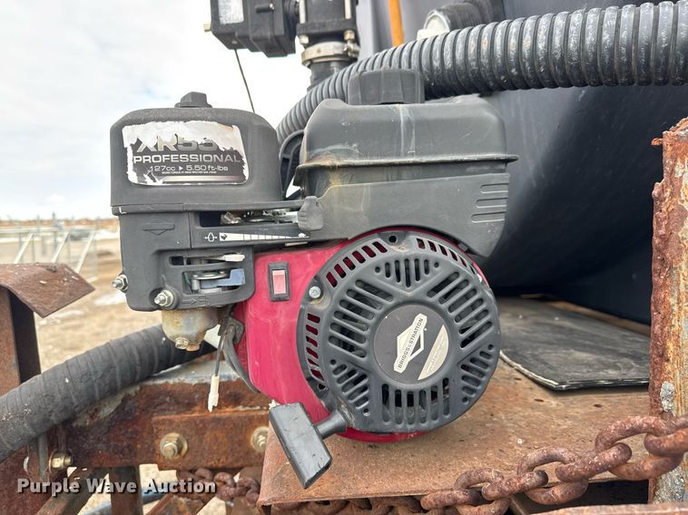 image for item LH9460 1993 White GMC WG dump truck